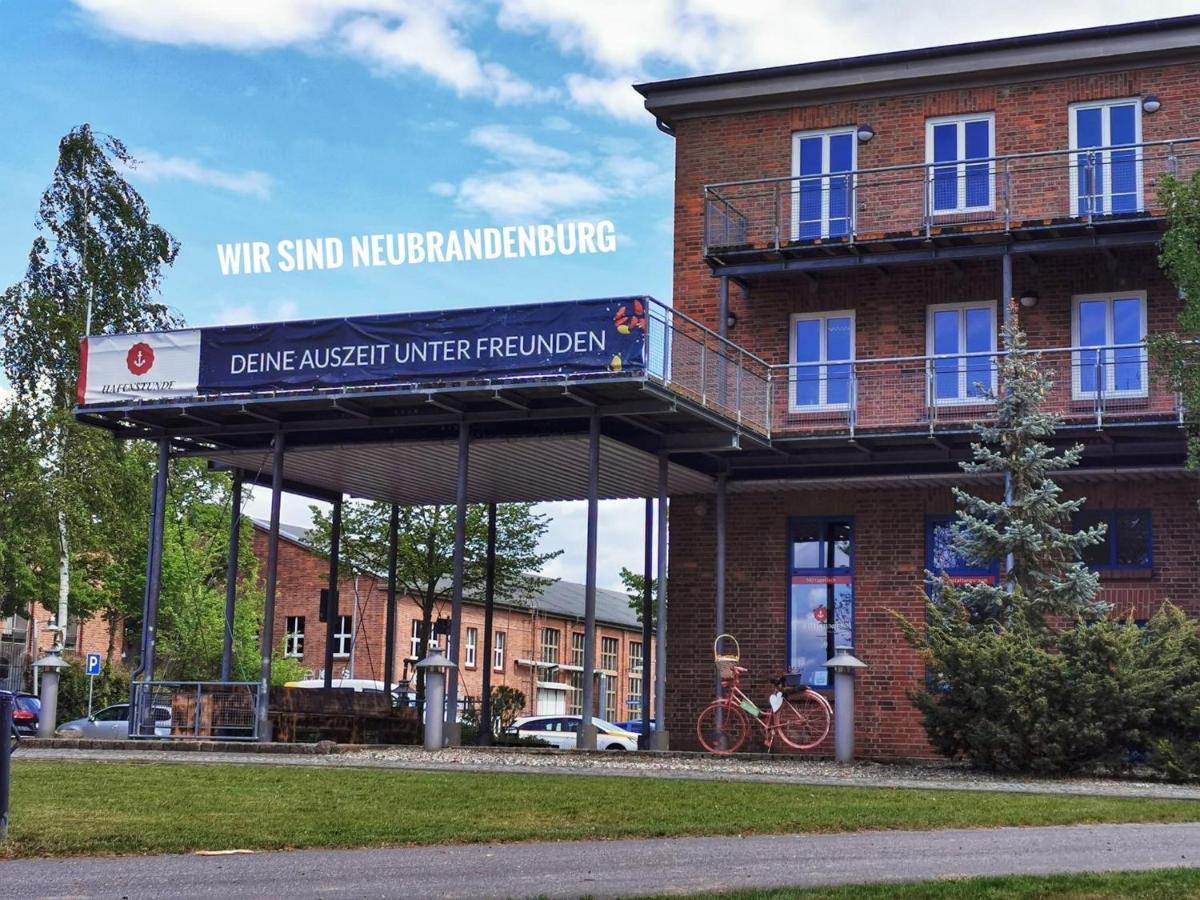 Hafenstunde Otel Neubrandenburg Dış mekan fotoğraf